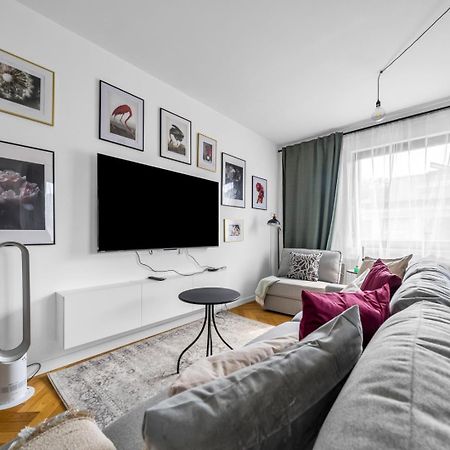 Skierniewicka Apt - Parking, Workspace, Balcony - By Rentujemy Βαρσοβία Εξωτερικό φωτογραφία